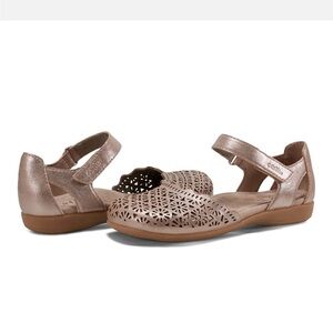 Earth Origins Bronnie Casual Slip On Perforated Women’s Sandals